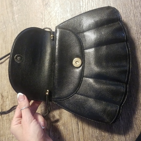 GIVENCHY Seashell RARE Reptile Black Leather Gold Top handle & Monogram Unique - Picture 10 of 17